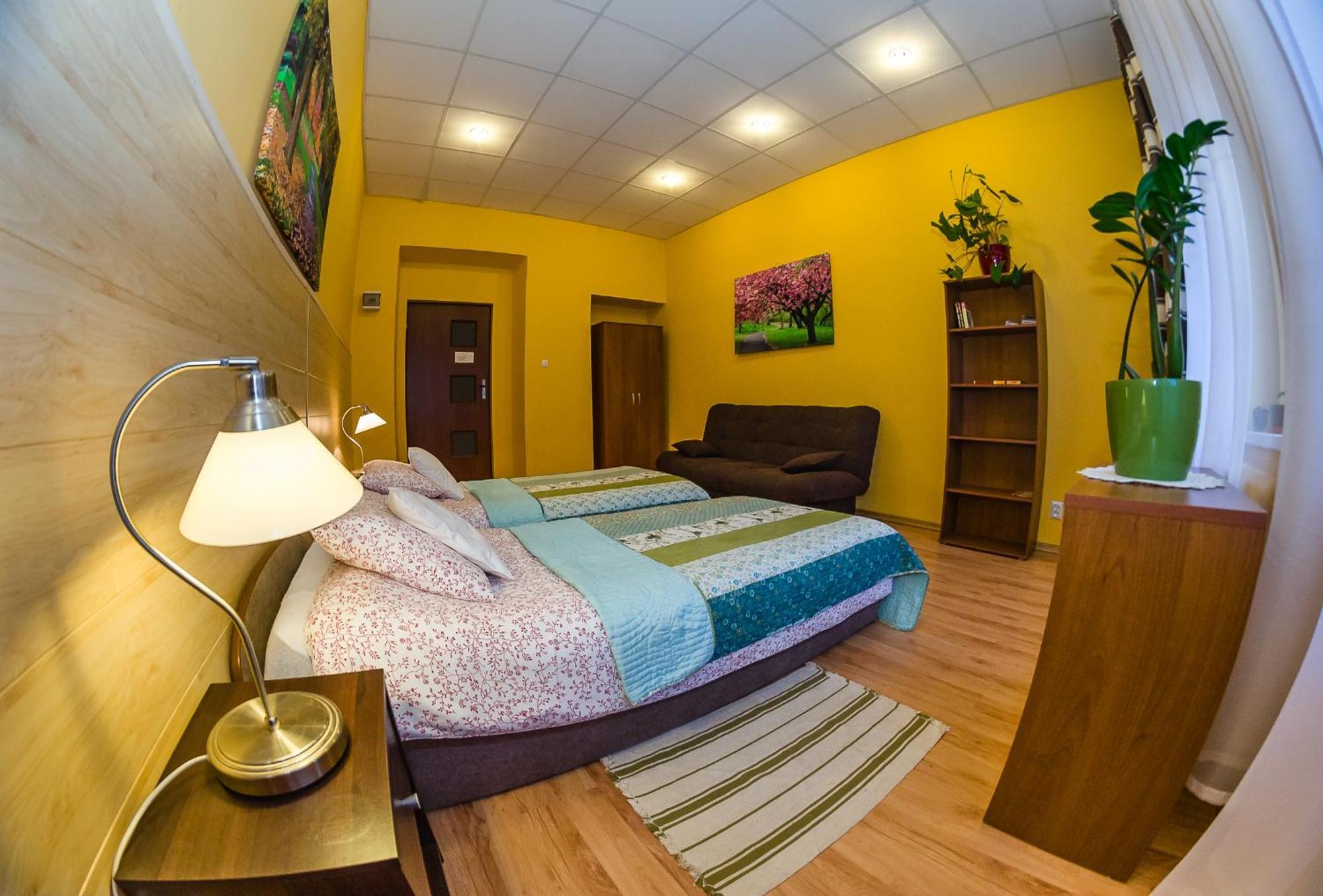 Hostel Kamienica Płock Pokoj fotografie